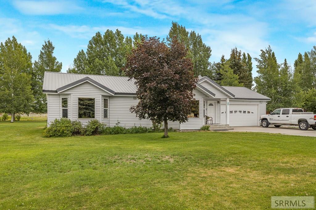 680 2780 East St. Anthony, ID 83445 - Photo 2 of 49