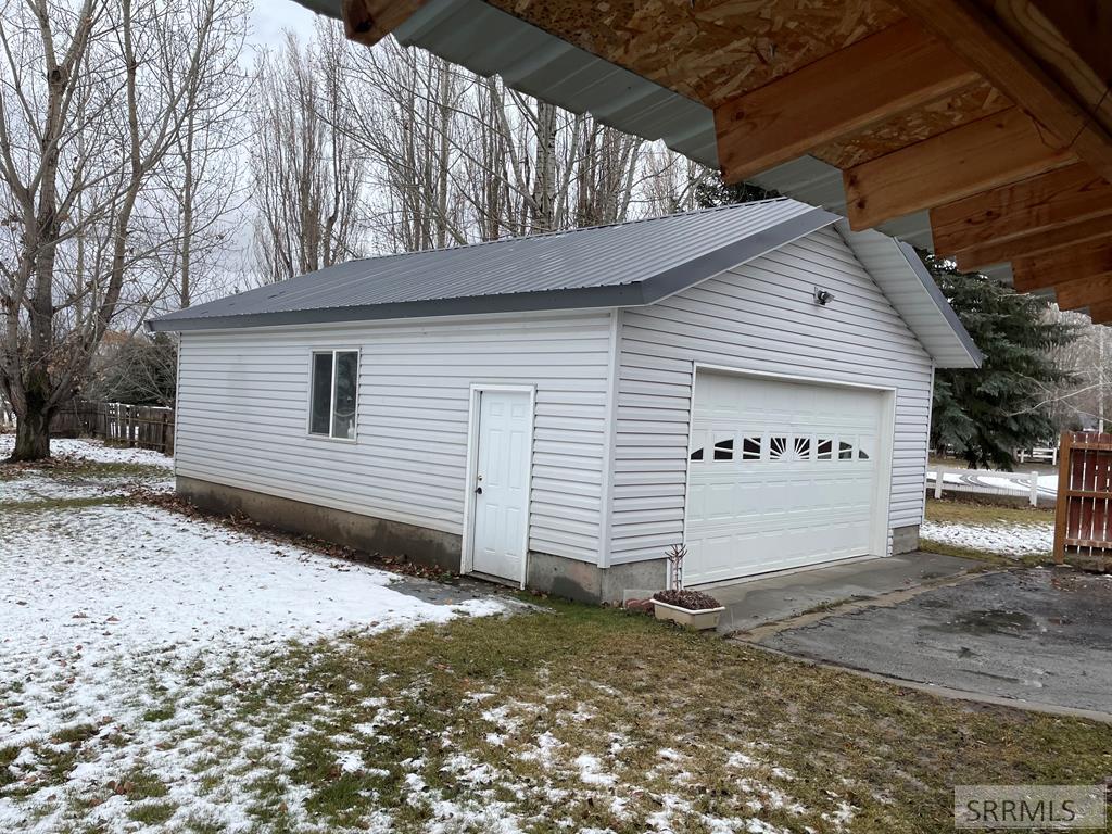 680 2780 East St. Anthony, ID 83445 - Photo 26 of 49 20 x 30 Shop