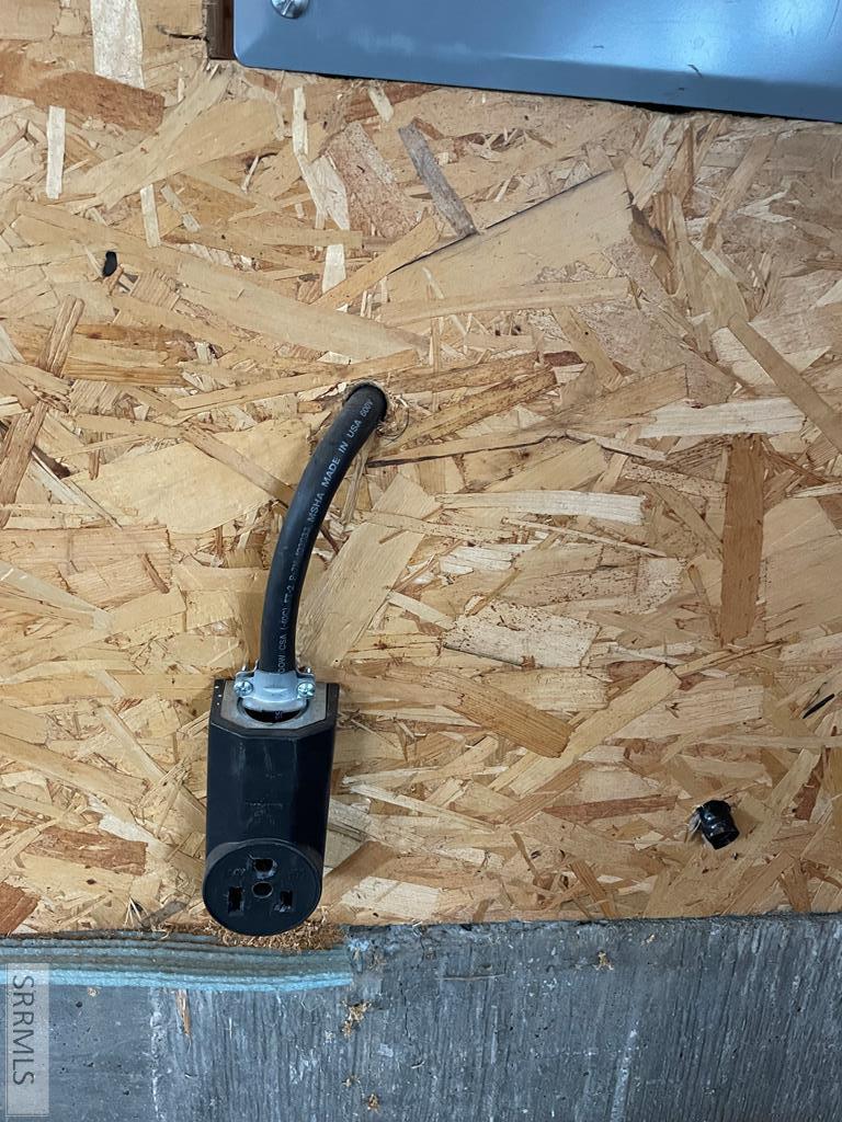 680 2780 East St. Anthony, ID 83445 - Photo 29 of 49 220 Outlet