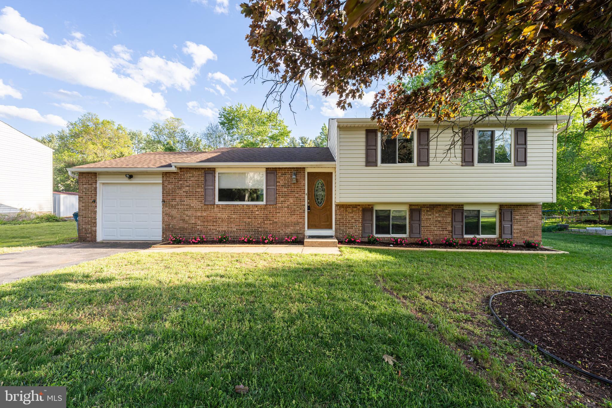 12772 Bradwell Road Herndon, VA 20171 - Photo 1 of 43