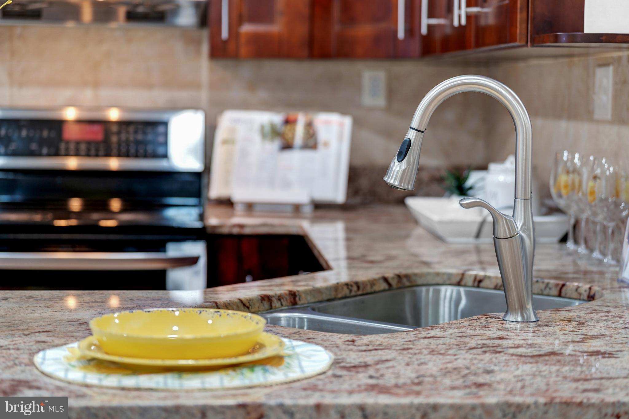 12772 Bradwell Road Herndon, VA 20171 - Photo 14 of 43 kitchen