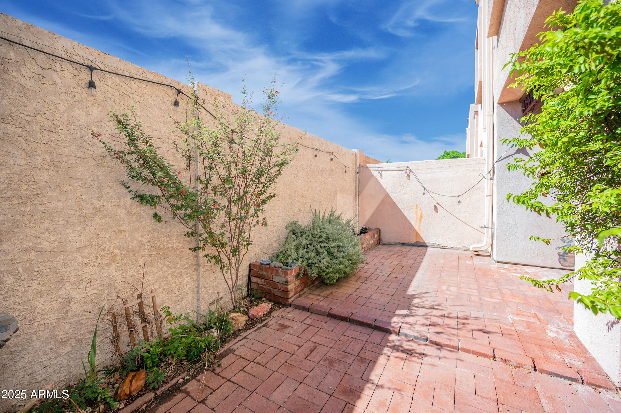 1920 East Maryland Avenue, Unit 31 Phoenix, AZ 85016 - Photo 33 of 43 a view of a pathway with a pathway