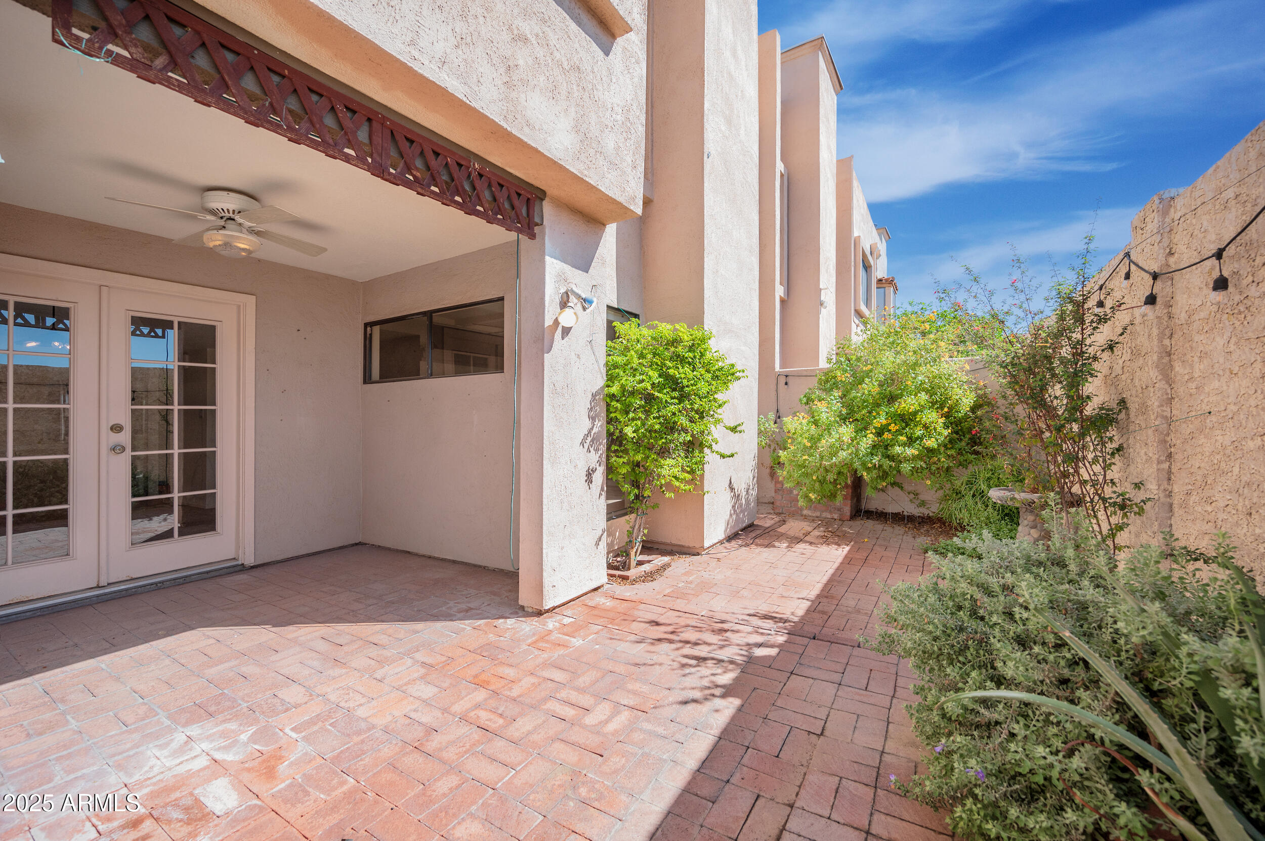 1920 East Maryland Avenue, Unit 31 Phoenix, AZ 85016 - Photo 34 of 43 a view of a back yard of the house