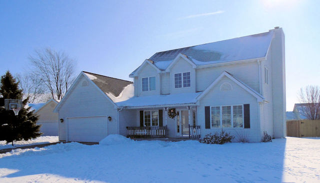 1096 Forest Court Rochelle, IL 61068 - Photo 1 of 21