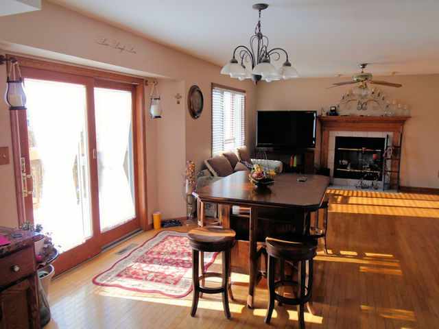 1096 Forest Court Rochelle, IL 61068 - Photo 3 of 21