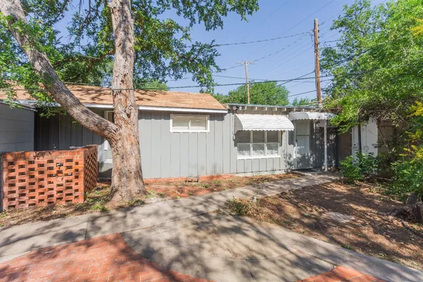 $650 | 2820 25th Street, Unit B, Lubbock, TX 79410