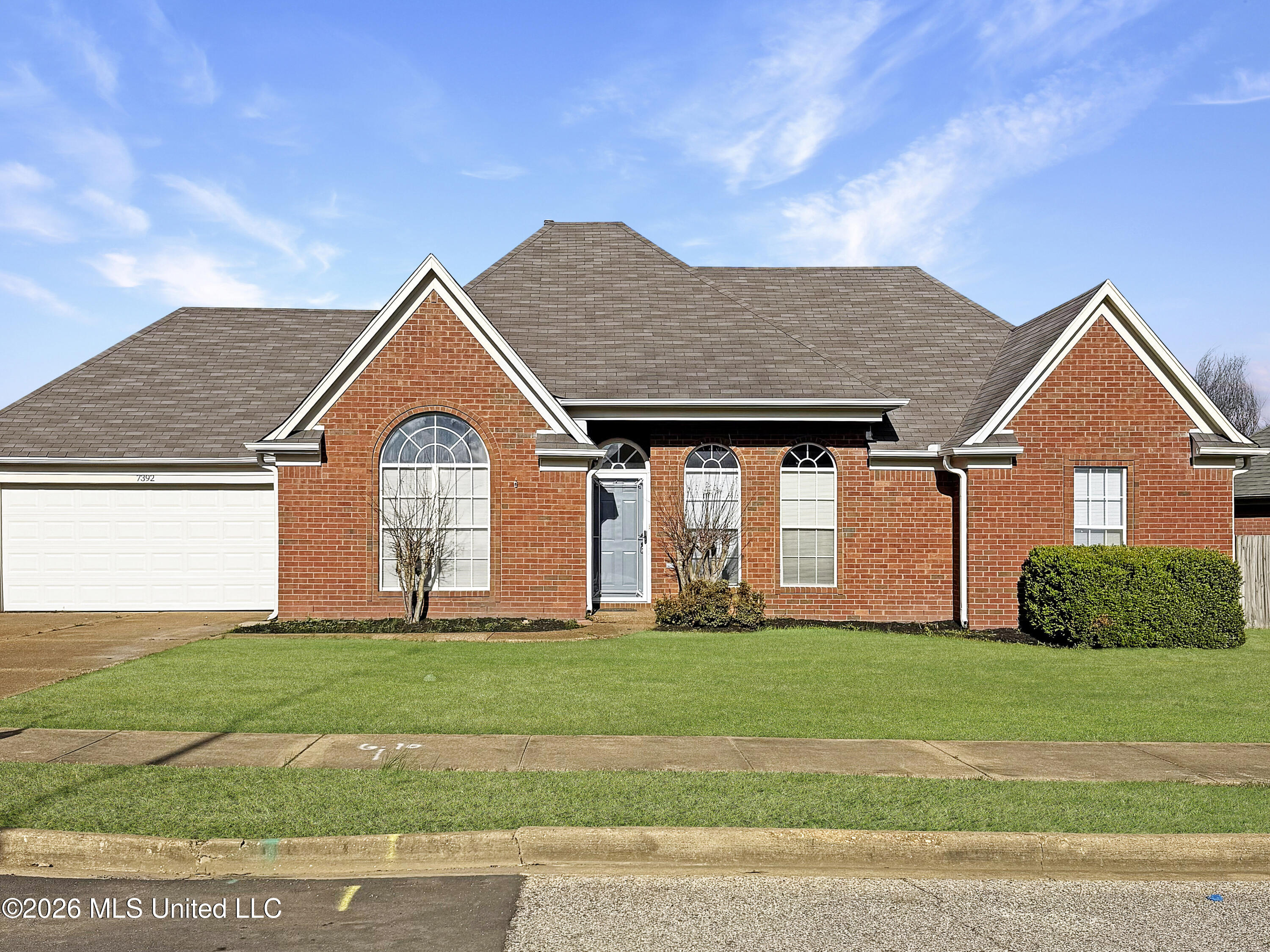 7392 Acree Lane Olive Branch, MS 38654 - Photo 1 of 24 IMG_7527