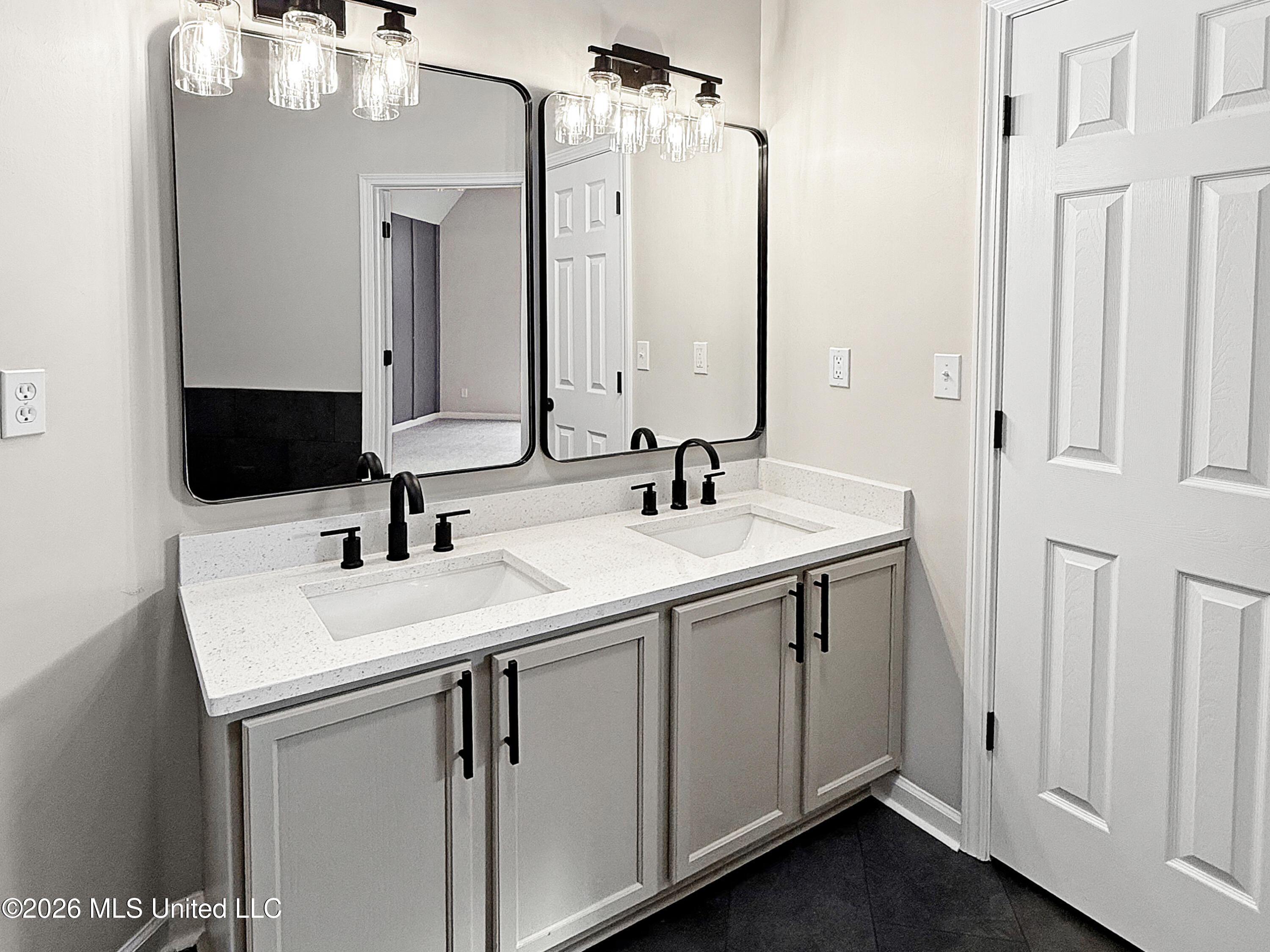 7392 Acree Lane Olive Branch, MS 38654 - Photo 19 of 24 IMG_7552