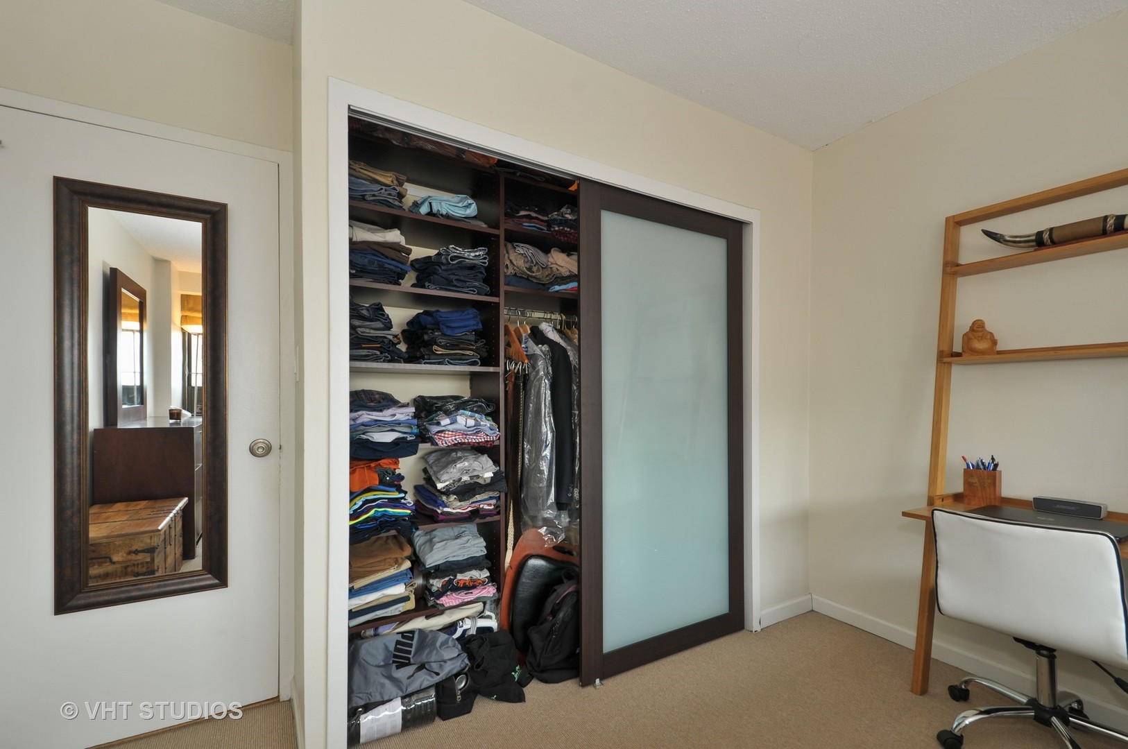 2930 North Sheridan Road, Unit 1602 Chicago, IL 60657 - Photo 9 of 12