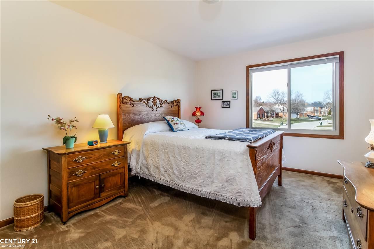 3235 Edmunton Drive Rochester Hills, MI 48306 - Photo 35 of 61