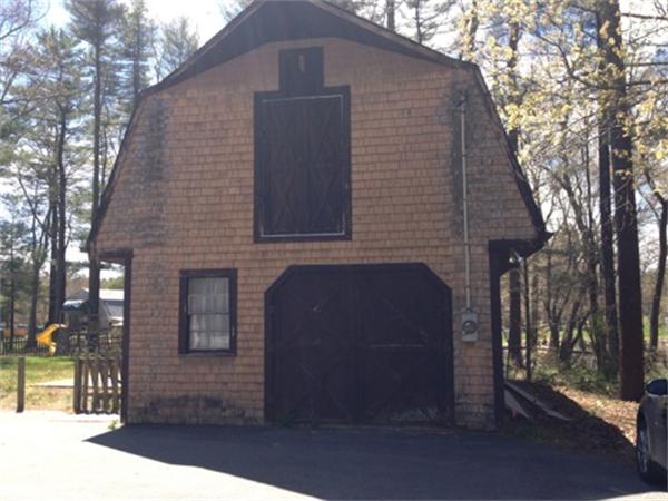 258 Bullock Road Freetown, MA 02717 - Photo 4 of 28 Gallery Image 4