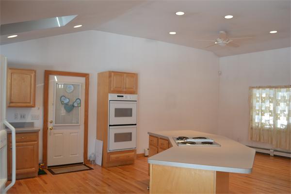 258 Bullock Road Freetown, MA 02717 - Photo 8 of 28 Gallery Image 8