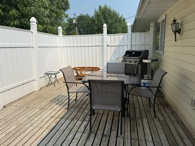 $209,900 | 1432 Regency Lane, Albert Lea, MN 56007