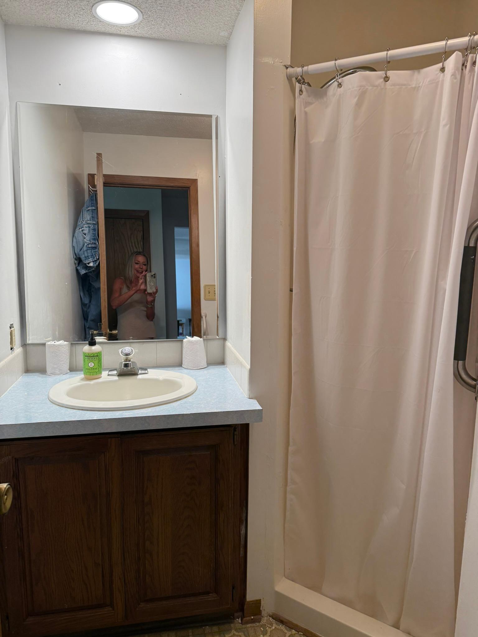 1432 Regency Lane Albert Lea, MN 56007 - Photo 10 of 14