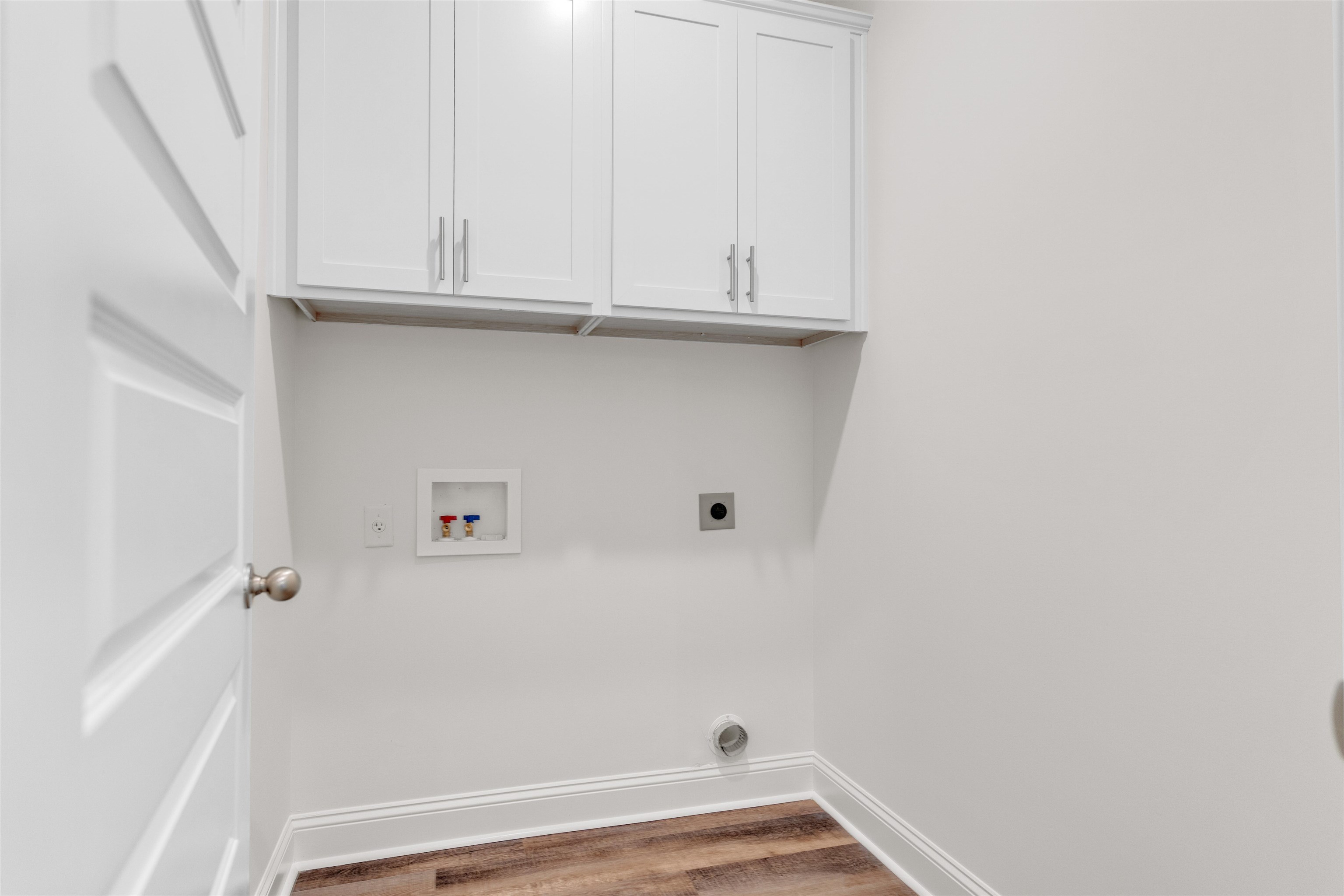 395 Centerline Roper Loop Byhalia, MS 38611 - Photo 19 of 23 a view of small space with racks on the wall