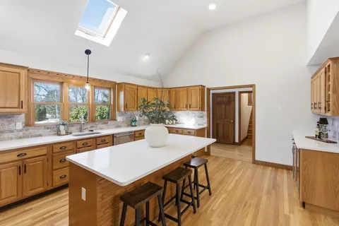 $1,098,000 | 58 Kelleher Street, Marlborough, MA 01752