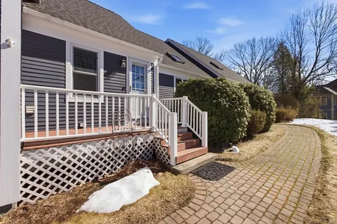 $1,098,000 | 58 Kelleher Street, Marlborough, MA 01752