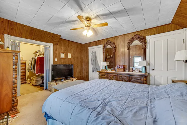 $160,000 | 12815 Lincoln Street, Blue Island, IL 60406