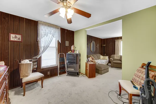 $160,000 | 12815 Lincoln Street, Blue Island, IL 60406