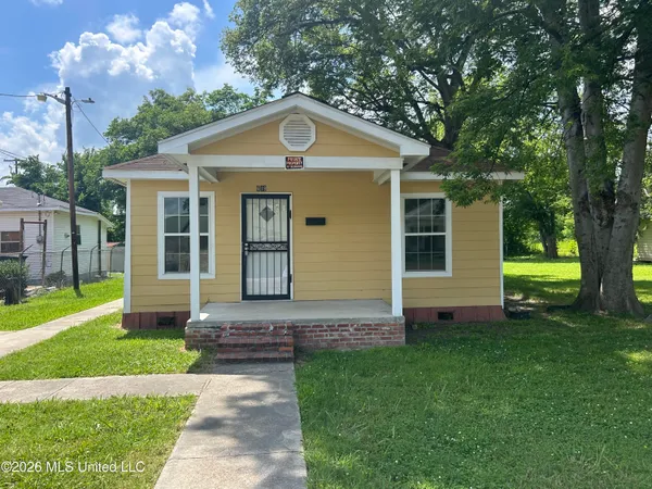 $54,990 | 618 Ave J, Greenwood, MS 38930