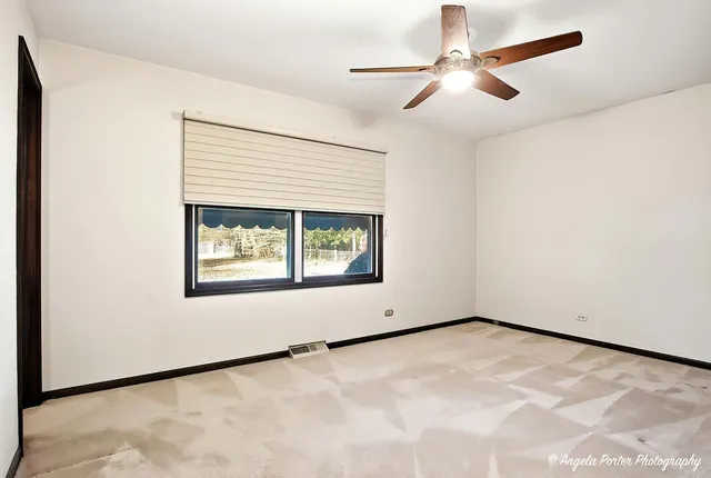 $385,000 | 26140 Ann Court, Wauconda, IL 60084