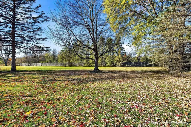 $385,000 | 26140 Ann Court, Wauconda, IL 60084