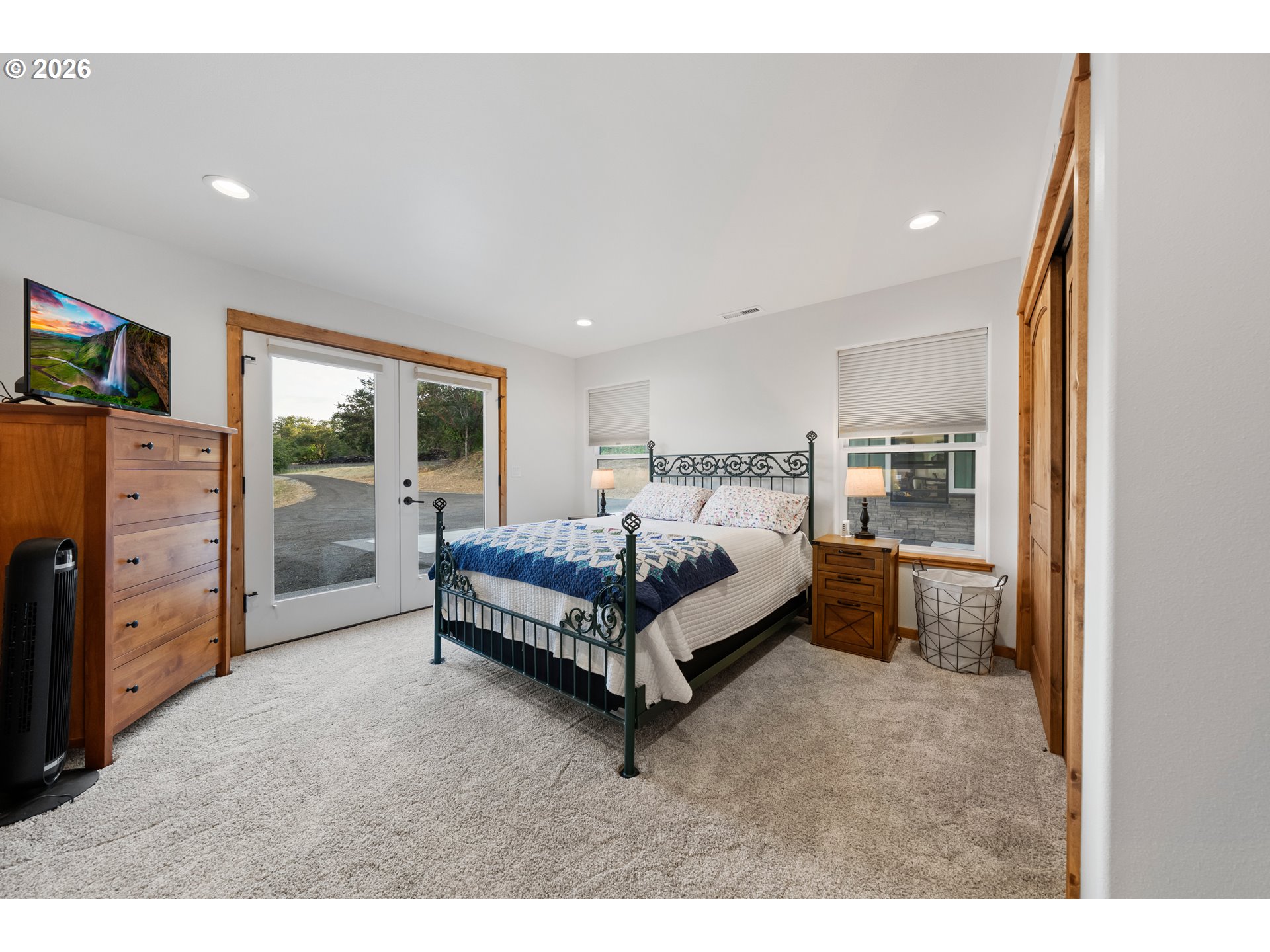 3716 Weaver Road Riddle, OR 97469 - Photo 14 of 48 Bedroom