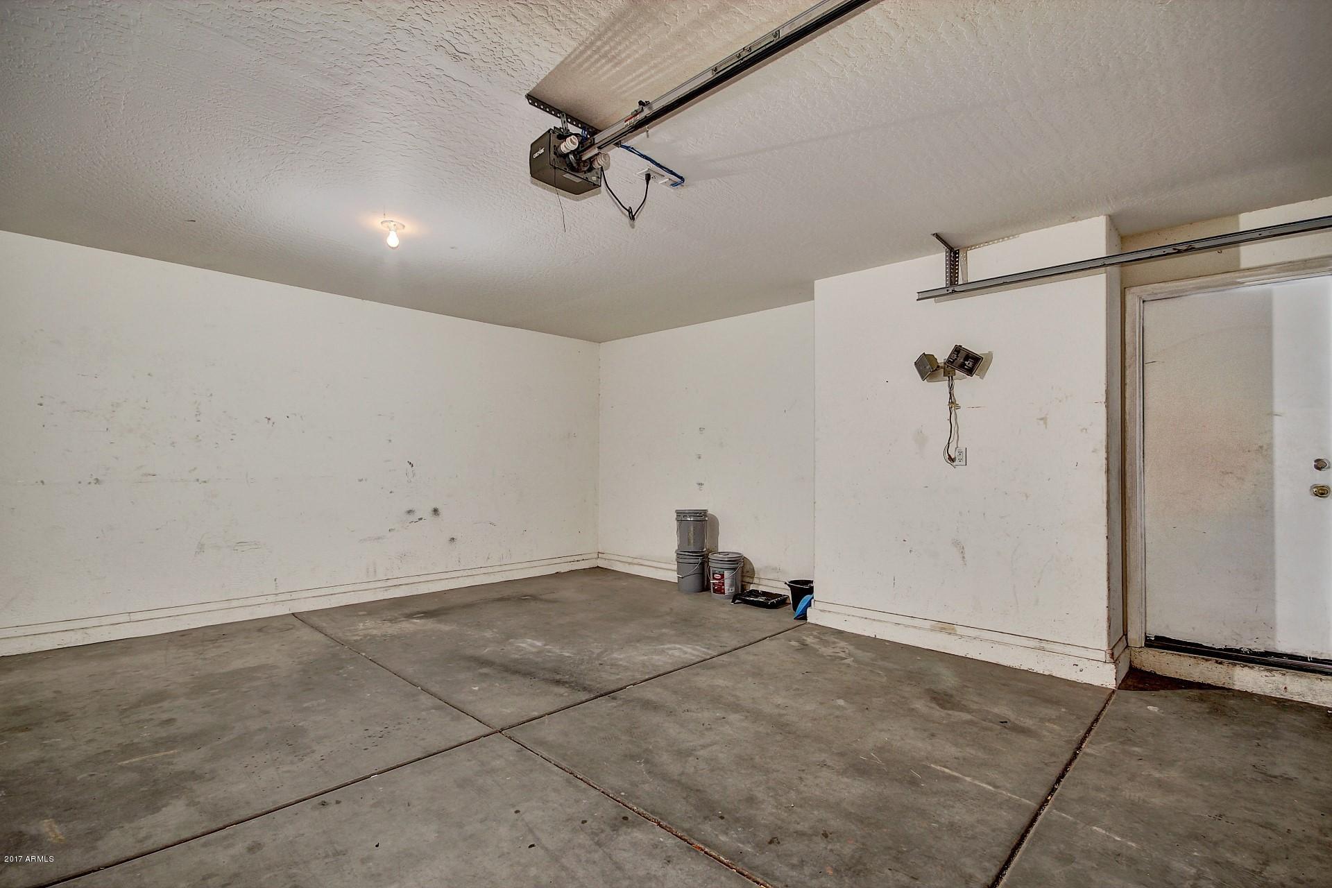 3715 West Carter Road Phoenix, AZ 85041 - Photo 22 of 24 0014-Carter 3715 (14)