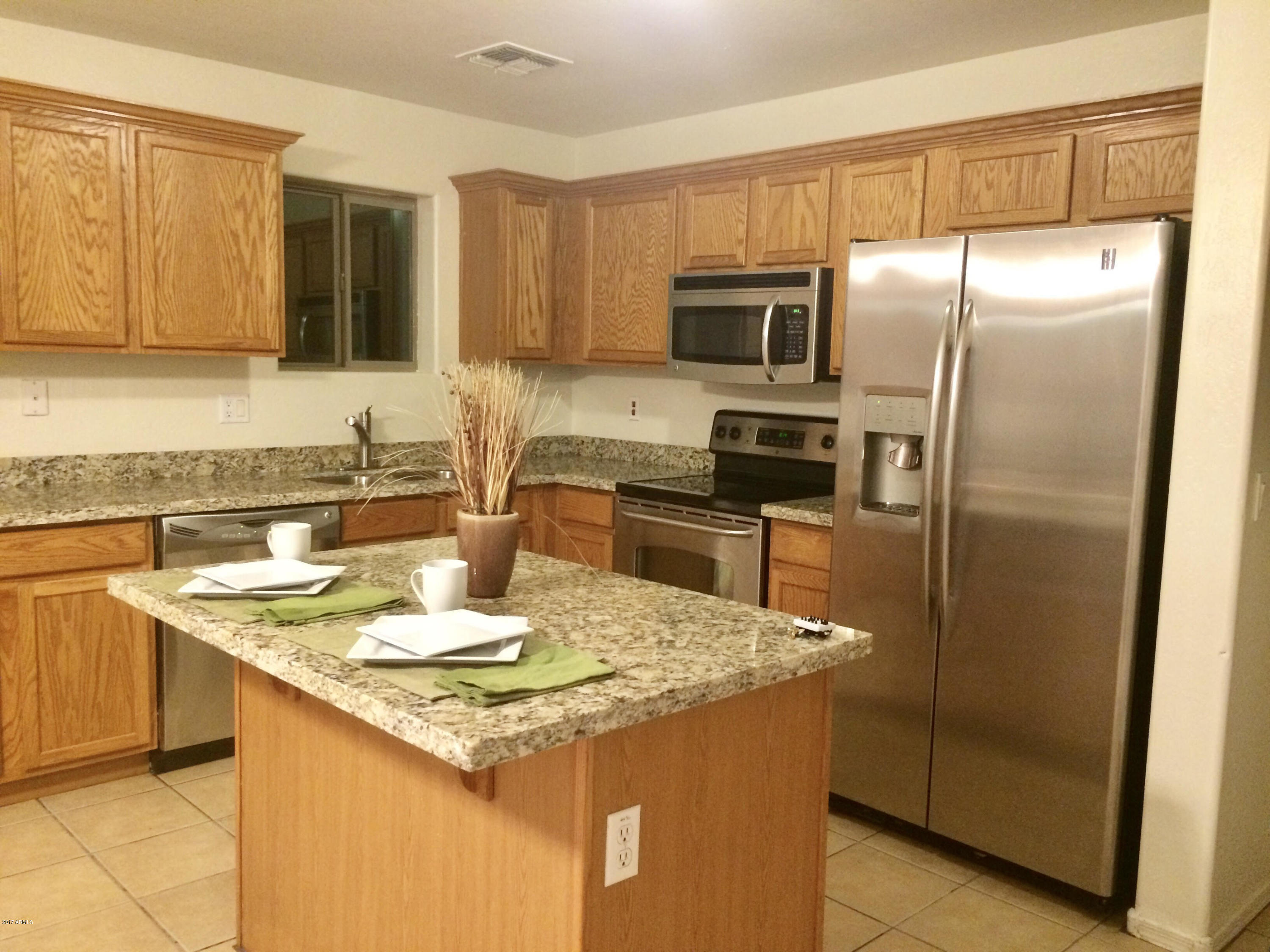 3715 West Carter Road Phoenix, AZ 85041 - Photo 6 of 24 unnamed-4