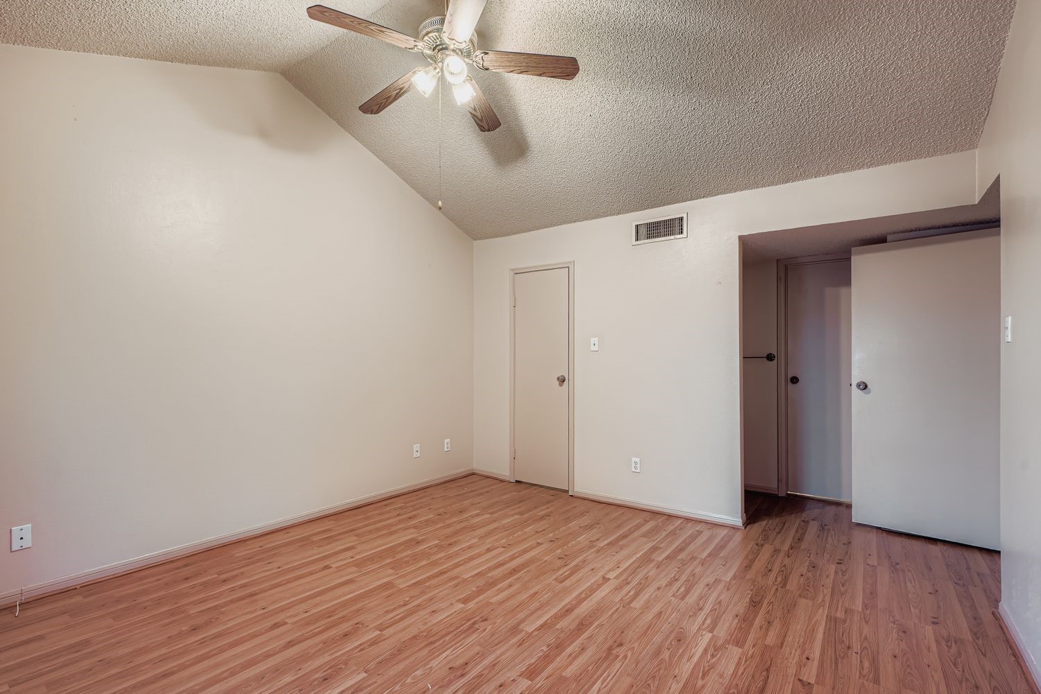 3100 Jeanetta Street, Unit 602 Houston, TX 77063 - Photo 21 of 34 a view of empty room with wooden floor