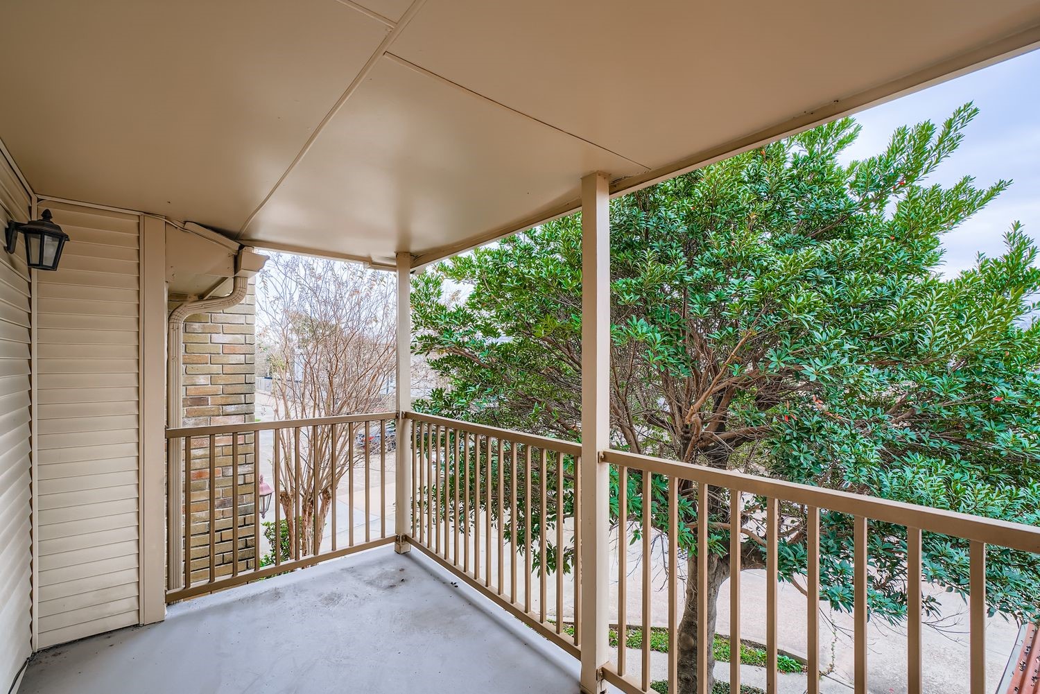 3100 Jeanetta Street, Unit 602 Houston, TX 77063 - Photo 28 of 34 a view of a porch