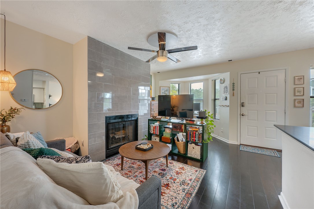 4441 Old College Road, Unit 6203 Bryan, TX 77801 - Photo 4 of 14