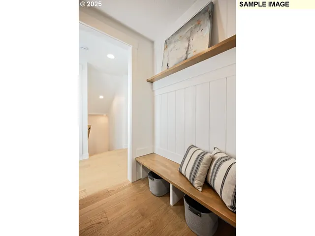 $1,399,999 | 22990 Bland Circle, West Linn, OR 97068