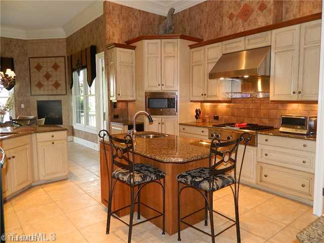 4206 Rock Bridge Road High Point, NC 27262 - Photo 12 of 16 Kitchen. Stove Features Heat Lamps to Keep Food Warm!