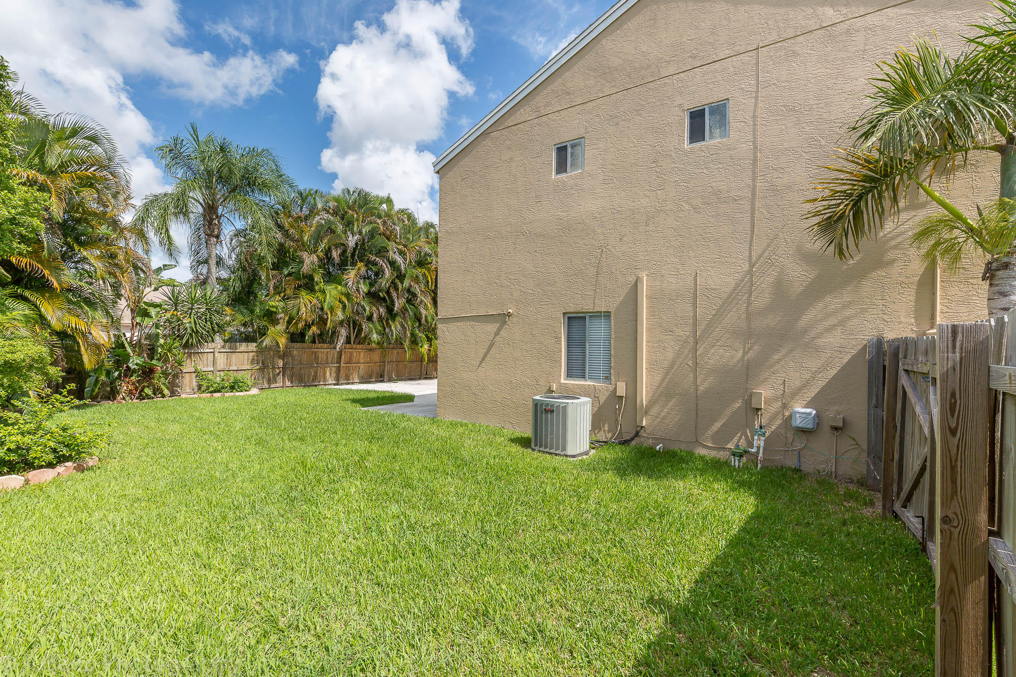 18635 Shauna Manor Drive Boca Raton, FL 33496 - Photo 27 of 33 9K8A5547