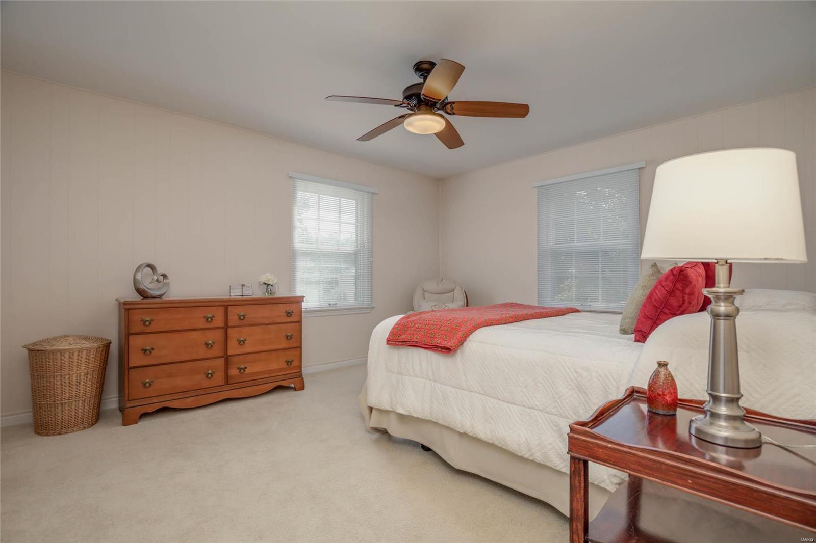 15 Enfield Road St. Louis, MO 63132 - Photo 28 of 47