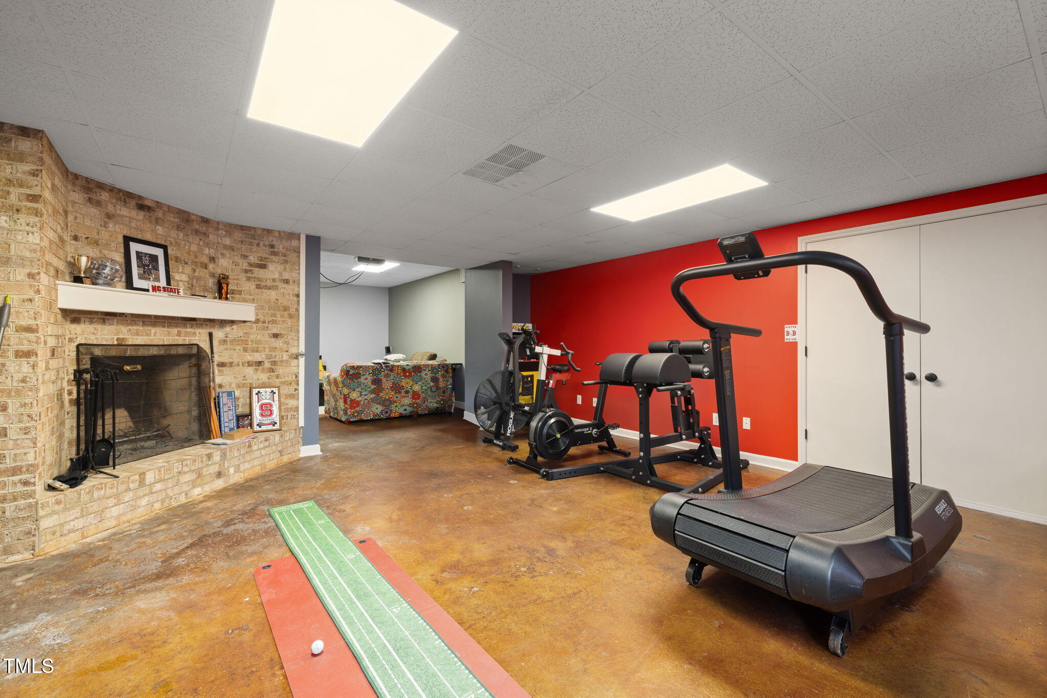 7917 Holly Springs Road Raleigh, NC 27606 - Photo 28 of 36 41-web-or-mls-7K5A8464