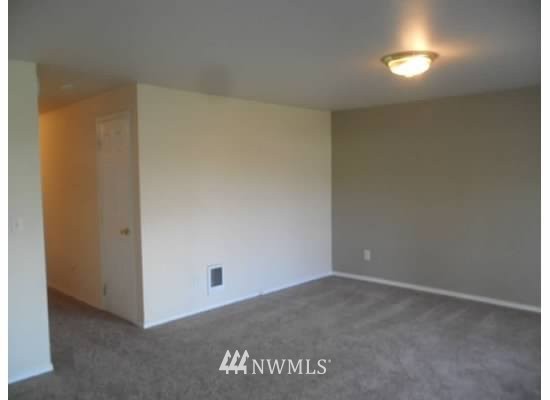 1719 Harding Road Aberdeen, WA 98520 - Photo 6 of 14 Gallery Image 6