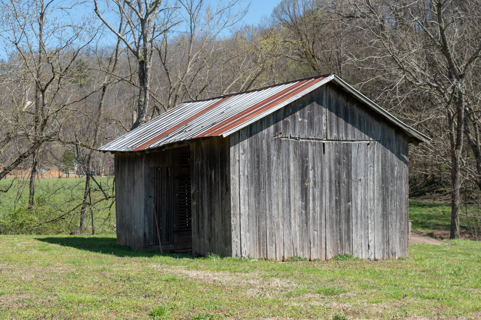 608 Wears Valley Road Townsend, TN 37882 - Photo 5 of 30 608 Wears Valley LQ-4
