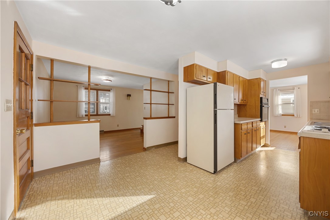 7297 Greenbriar Road Cicero, NY 13212 - Photo 13 of 35