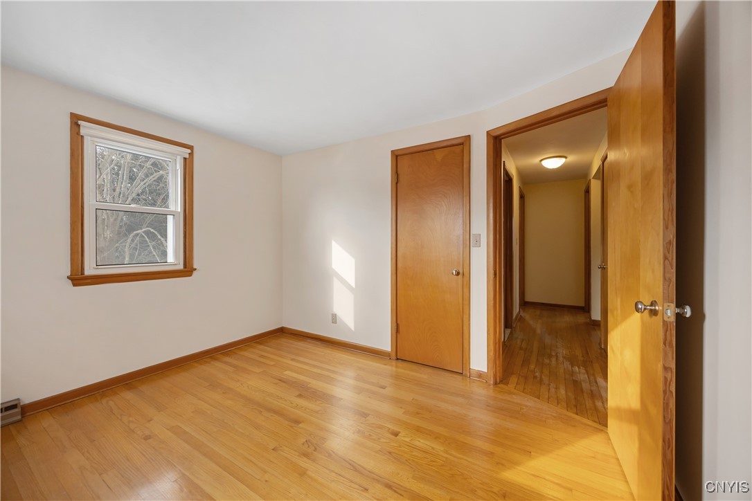 7297 Greenbriar Road Cicero, NY 13212 - Photo 25 of 35