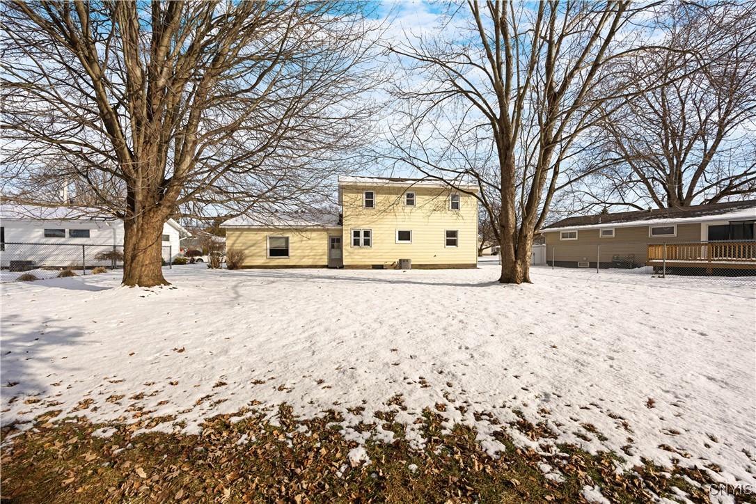 7297 Greenbriar Road Cicero, NY 13212 - Photo 31 of 35