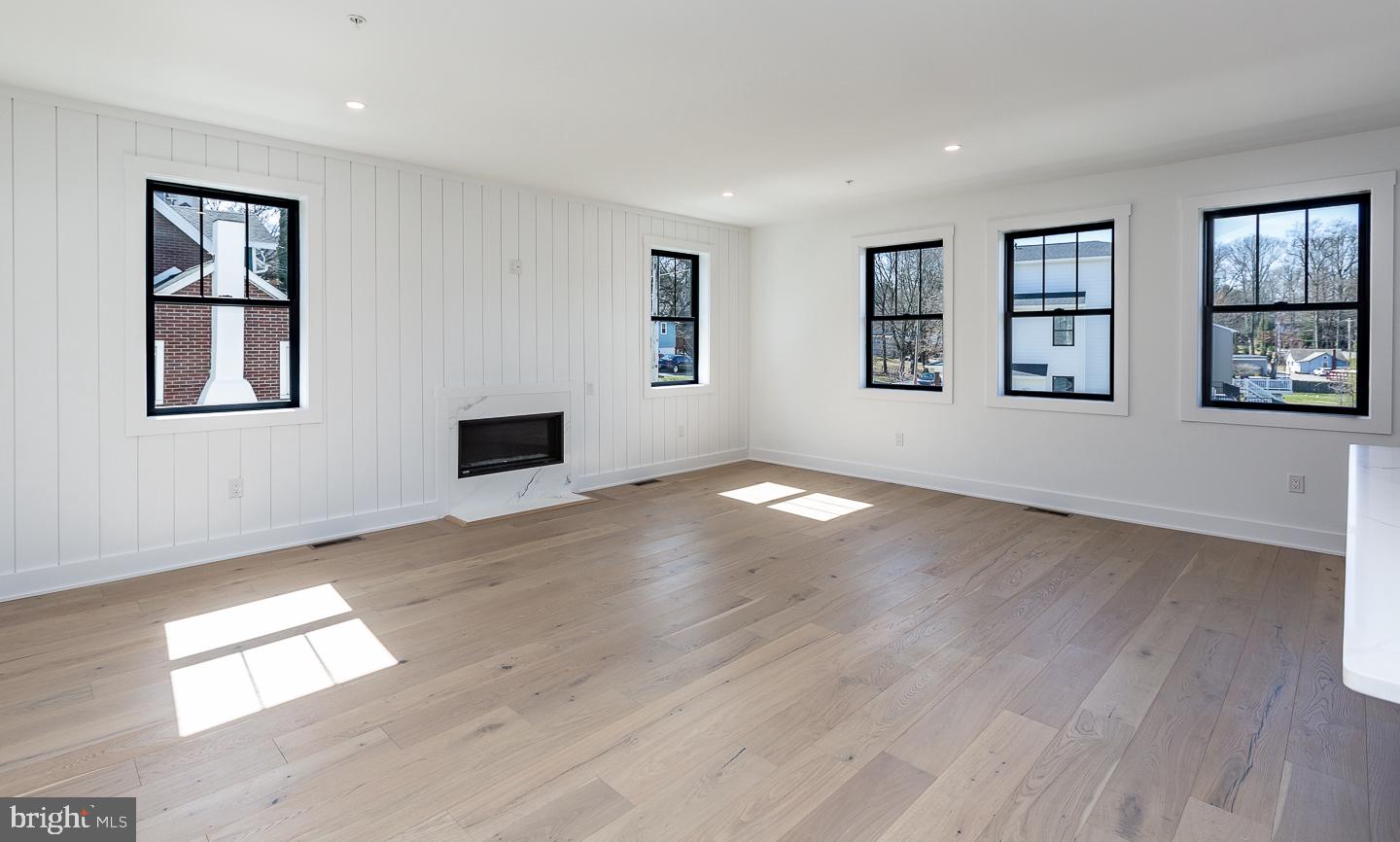 981 Henry Avenue Wayne, PA 19087 - Photo 24 of 32 Bright and airy open space awaits.