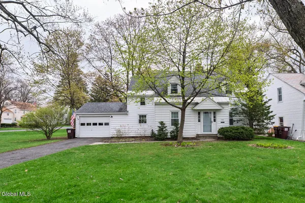 $415,000 | 1380 Clifton Park Road, Niskayuna, NY 12309
