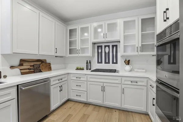 $1,695,000 | 11 Red Oak Court, Novato, CA 94949