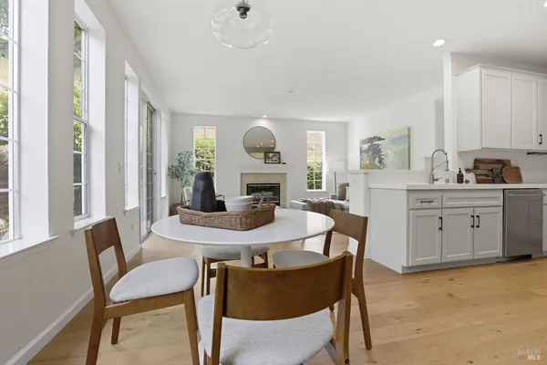 $1,695,000 | 11 Red Oak Court, Novato, CA 94949