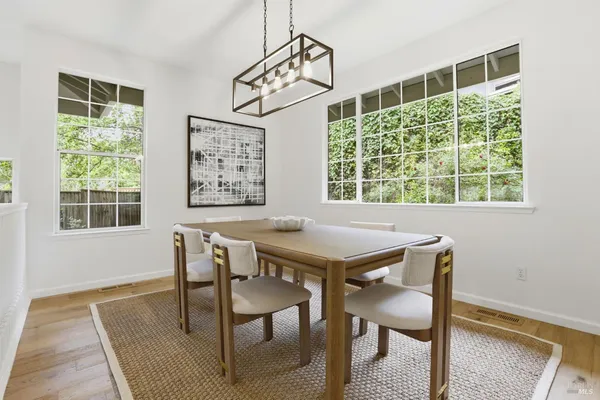 $1,695,000 | 11 Red Oak Court, Novato, CA 94949