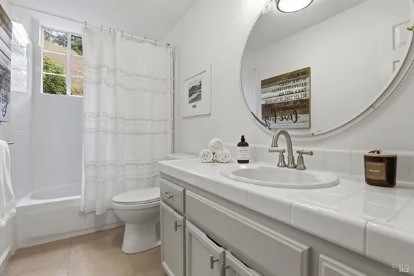 $1,695,000 | 11 Red Oak Court, Novato, CA 94949