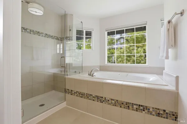 $1,695,000 | 11 Red Oak Court, Novato, CA 94949