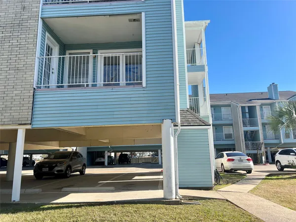 $129,000 | 18617 Egret Bay Boulevard, Unit 1001, Webster, TX 77058